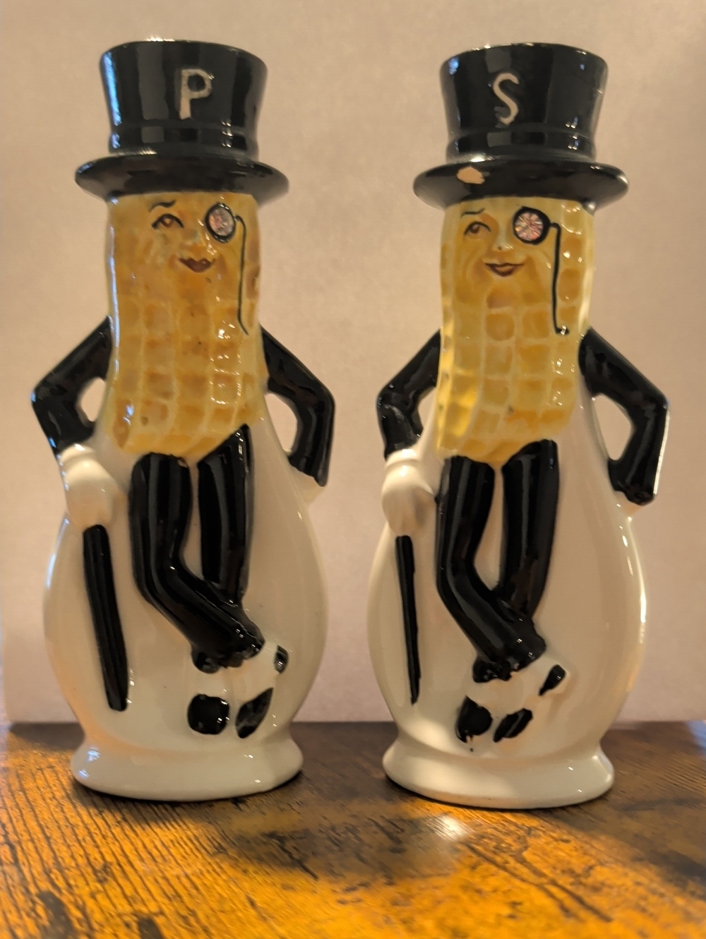 Black & Yellow Fancy Peanut Salt and Pepper Shakers
